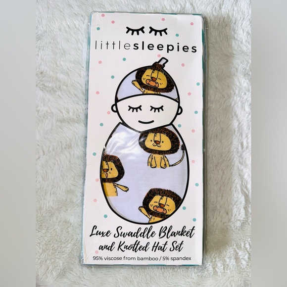 🦁NIB LS OG Lion Swaddle Set🦁 - Picture 2 of 3
